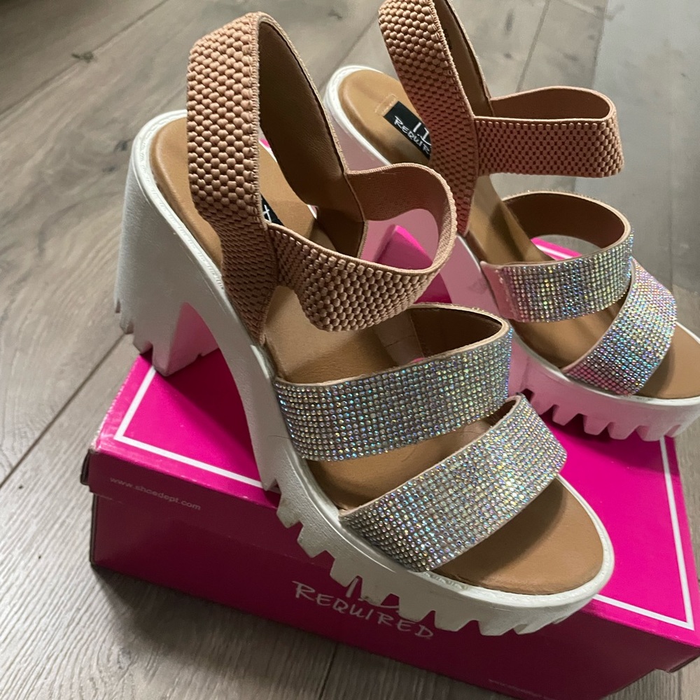 Comfy cute heals